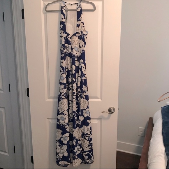 Lulu’s In Blossom Blue floral maxi dress - Picture 4 of 6